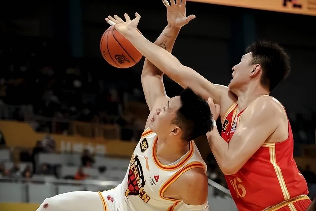 关于福建队逆转深圳队,胡金秋统治全场的信息 关于福建队逆转深圳队,胡金秋统治全场的信息