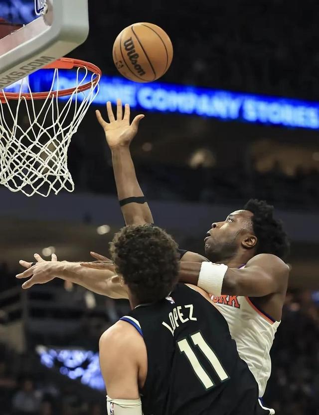 包含雄鹿险胜太阳,布伦森惊艳四座的词条 包含雄鹿险胜太阳,布伦森惊艳四座的词条