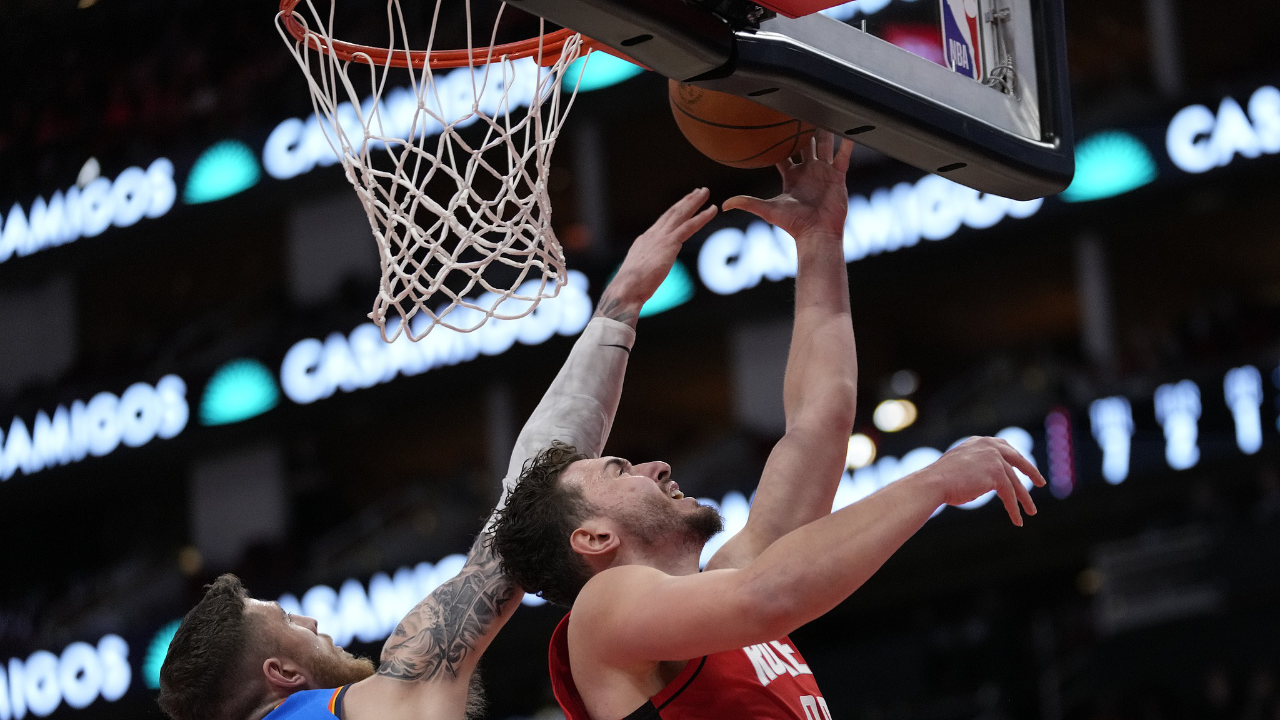 湖人翻盘76人,范弗利特状态火热 湖人翻盘76人,范弗利特状态火热