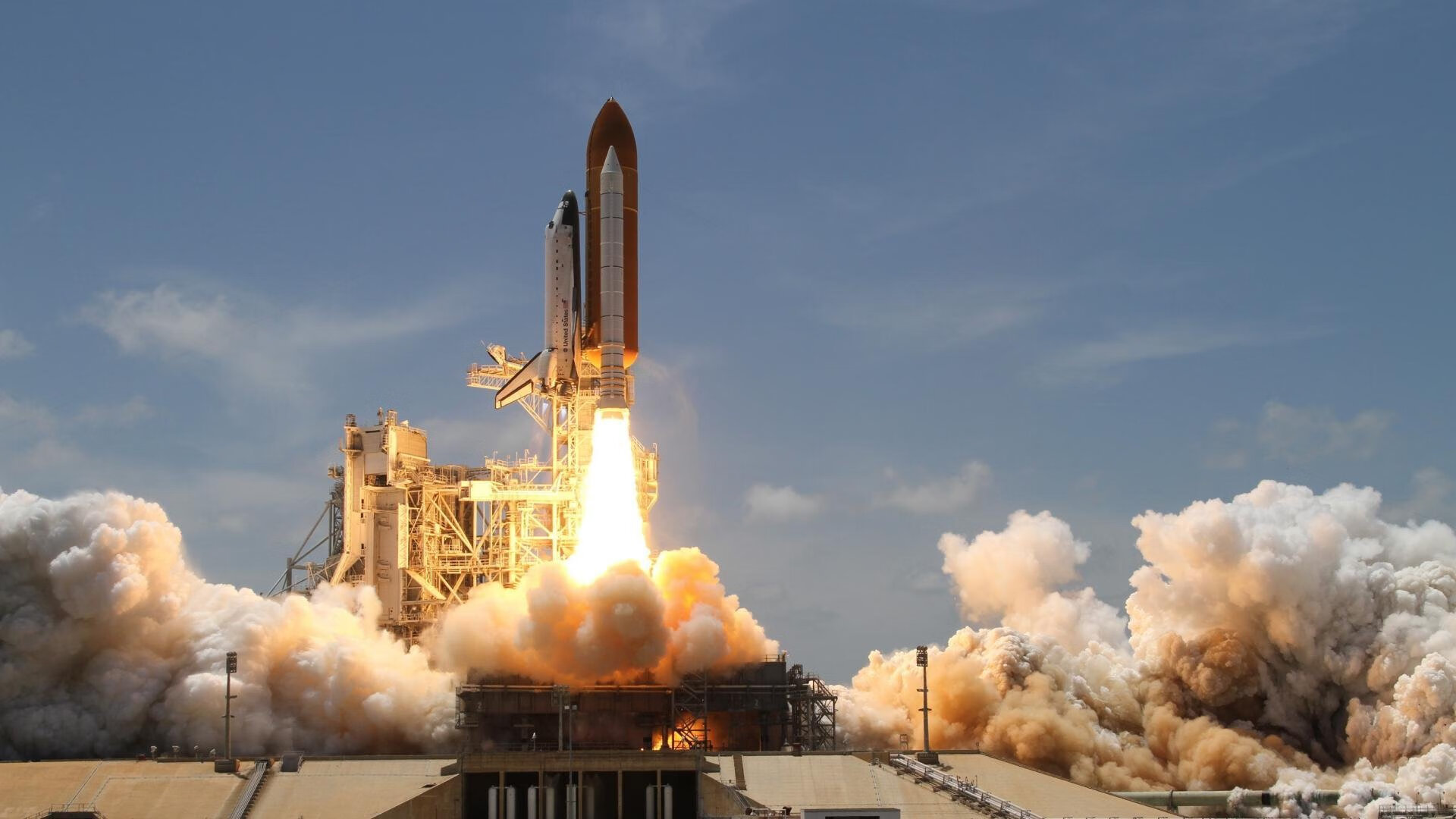 雷霆新王当立!脆骨中锋用一记霸凌三分击碎心魔